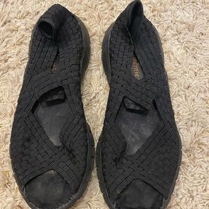 Bernie Mev peep toe shoes